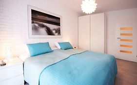Lato Apartament Solna 11C Z Garazem